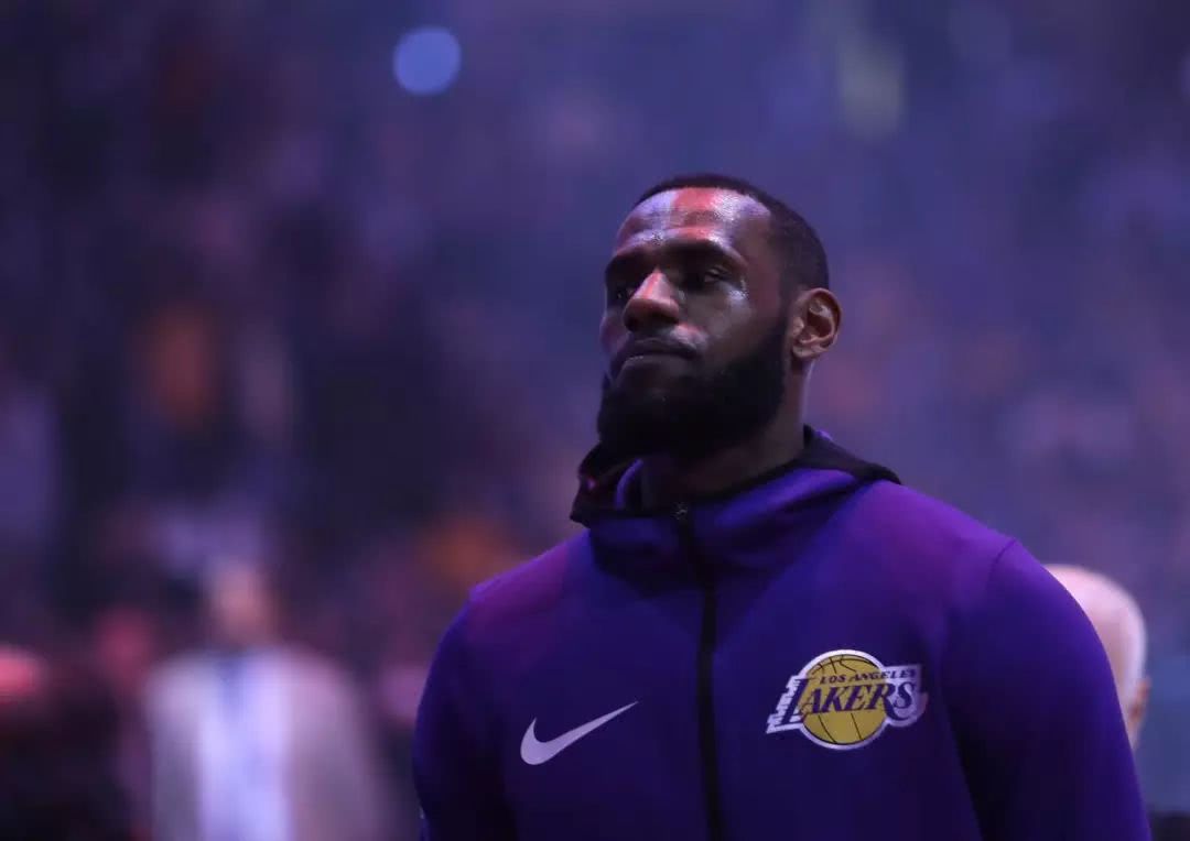 一词带有潜 一词带有潜